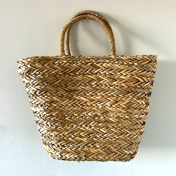 Woven Beach Tote - Picture 3 of 4